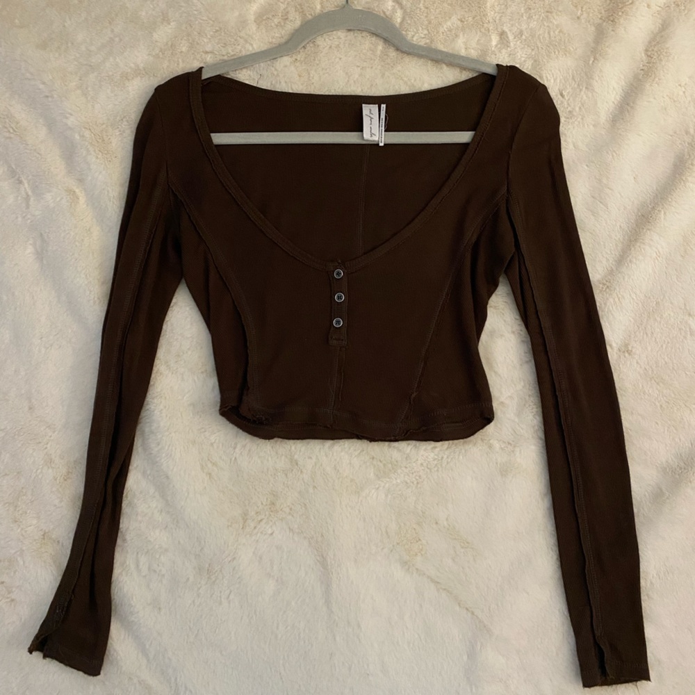 Brown cropped long sleeve urban outfitters